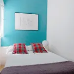 Housalia Guell Gaudi Apartamento *